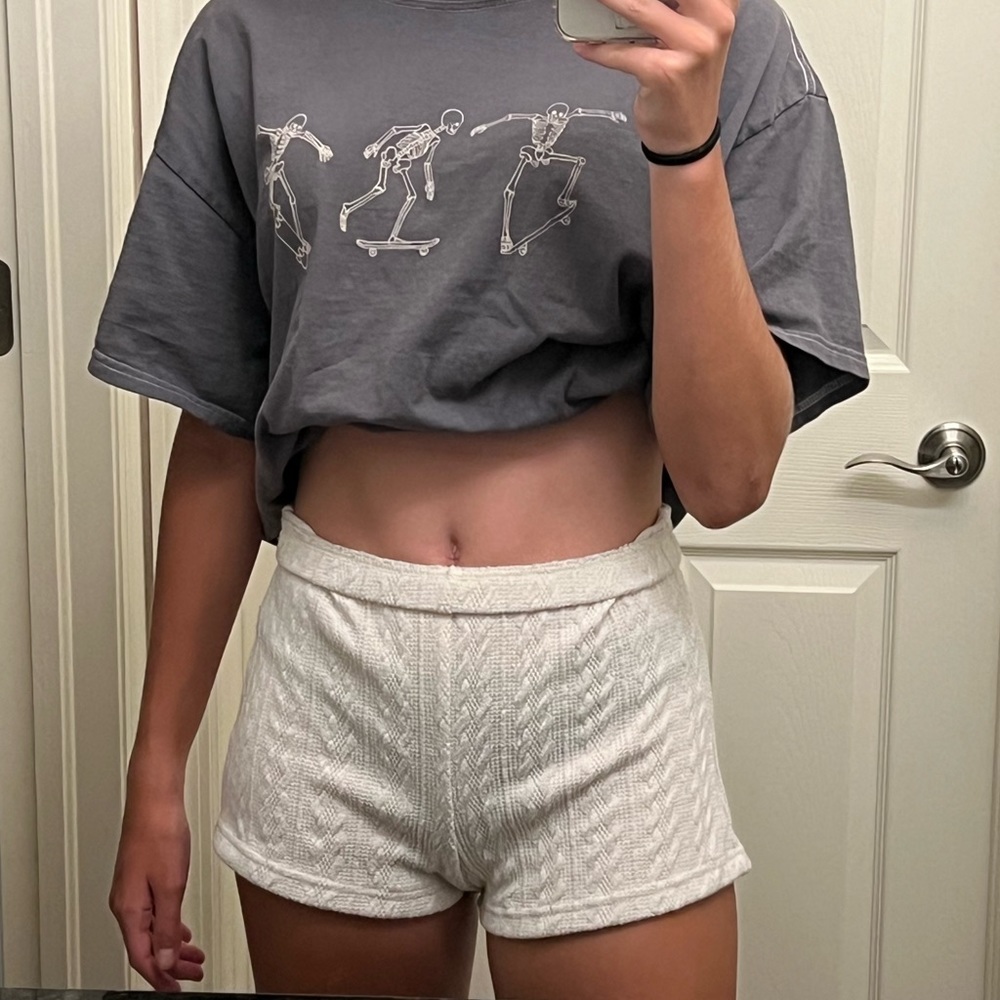 Shein Elastic Waist solid textured shorts